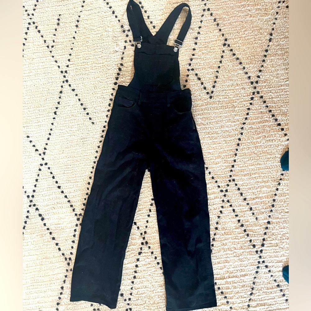 Levi’s black overalls straight leg size 26